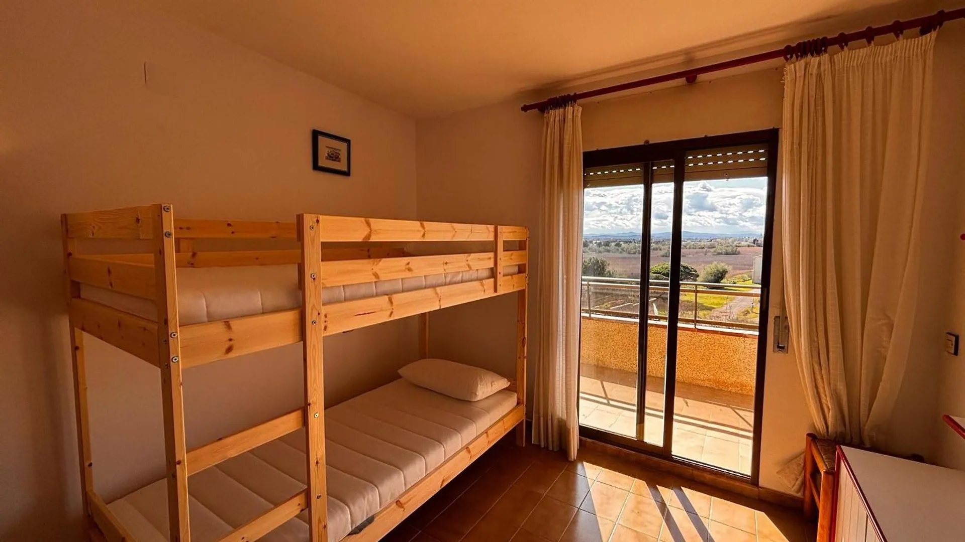 Pineda 247 - L'Estartit, Centro - Es-323-77 Apartment 0*, L'Estartit Spain