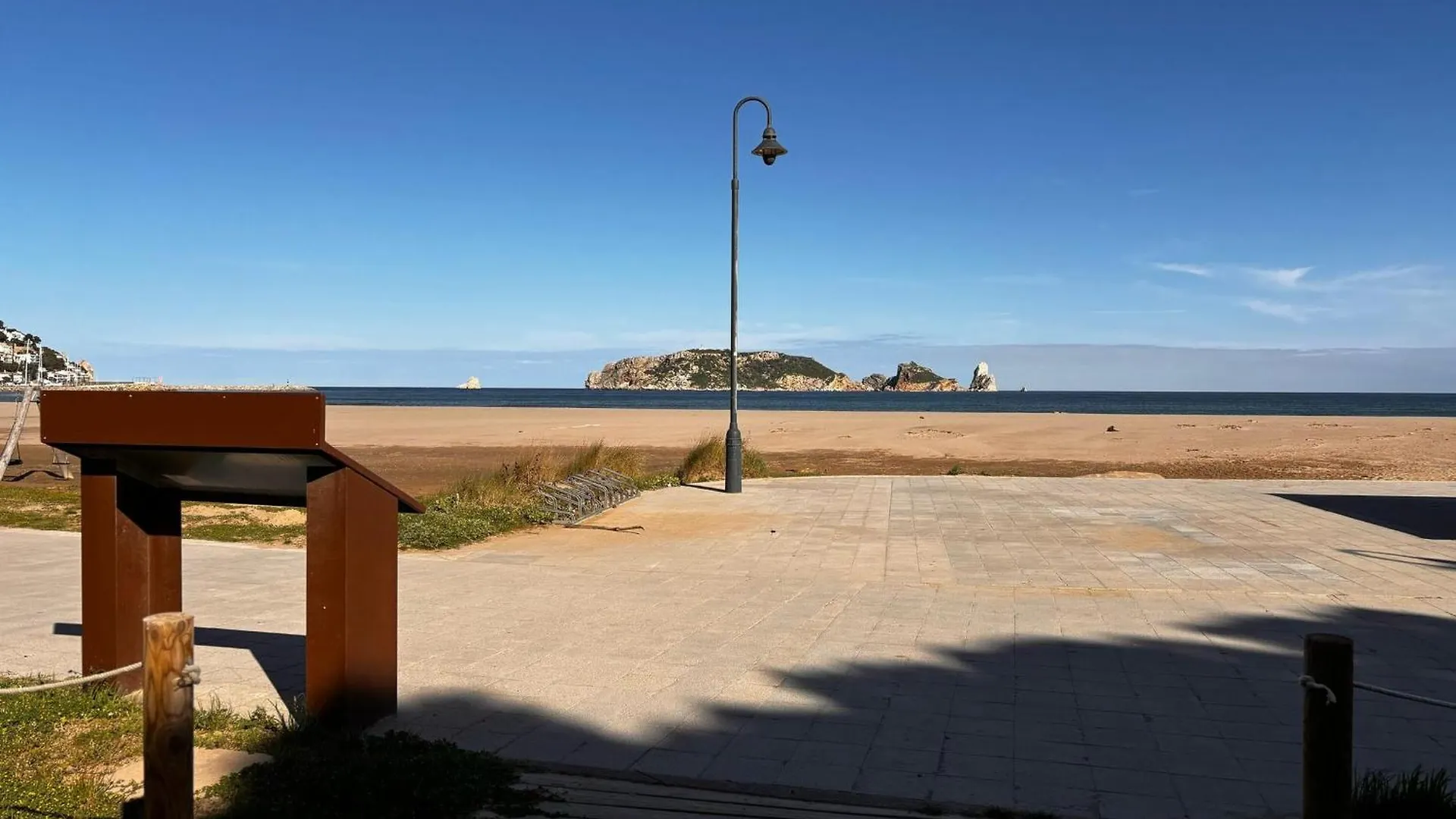 Pineda 247 - L'Estartit, Centro - Es-323-77 Apartment 0*, L'Estartit Spain